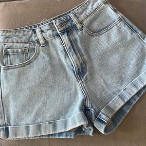 PacSun Mom Short Size 24